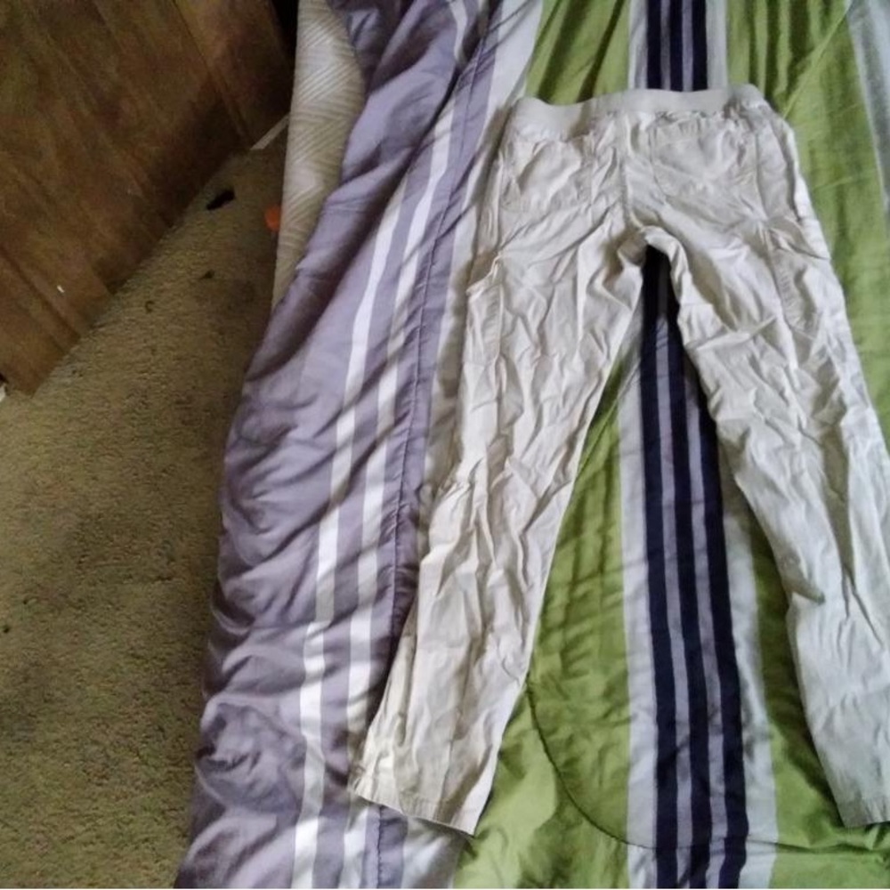 Faded glory khaki pants, size 14